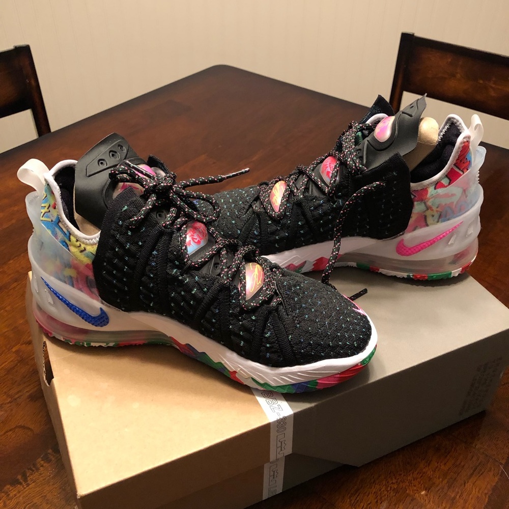 LeBron VXIII